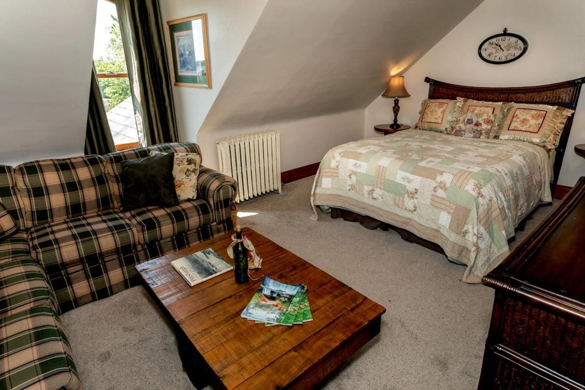 South Broadway Manor B&B - Near Fallingwater, Ohiopyle State Park, Hiking & Biking Trails Gap Scottdale Luaran gambar