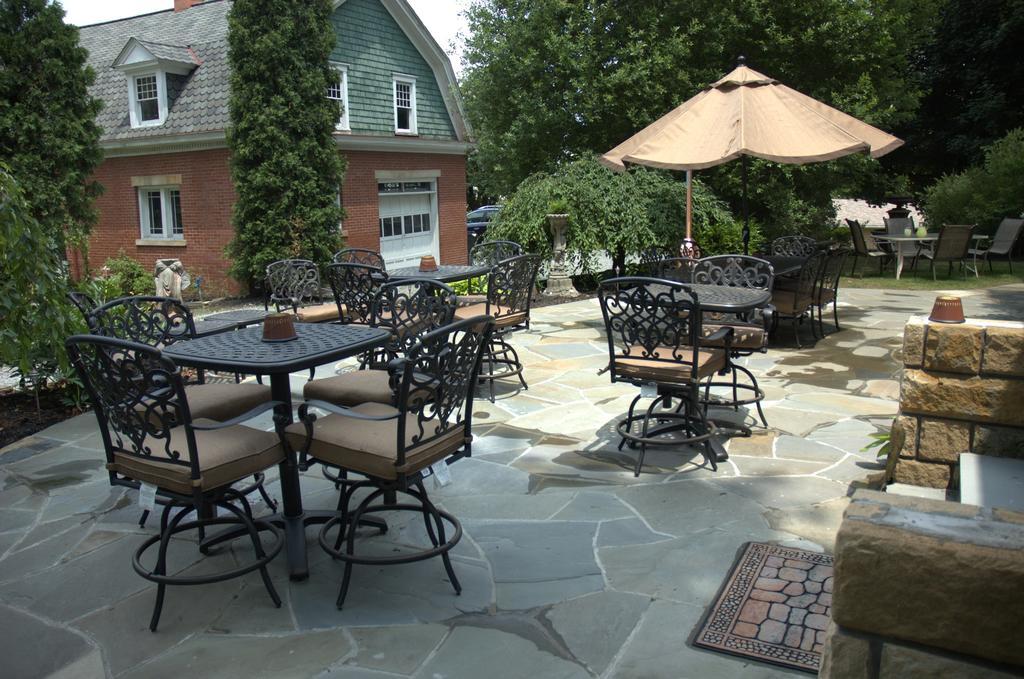 South Broadway Manor B&B - Near Fallingwater, Ohiopyle State Park, Hiking & Biking Trails Gap Scottdale Luaran gambar